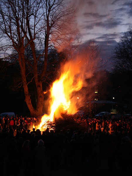 valborg（ヴァルボォリ）春の大焚き火