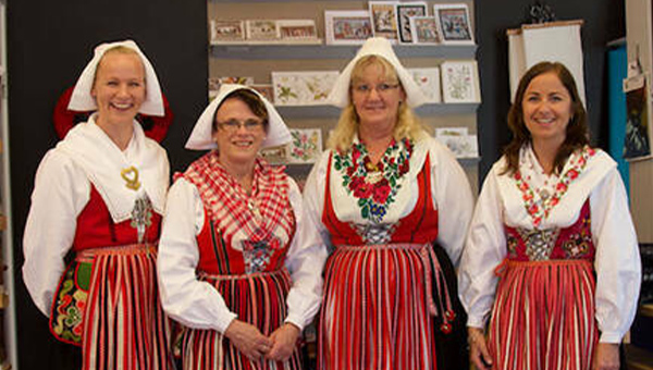 第63回スウェーデンの民族衣装